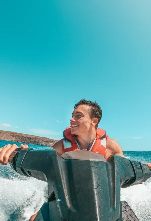 Activités Nautiques : Entre Adrénaline et Découverte